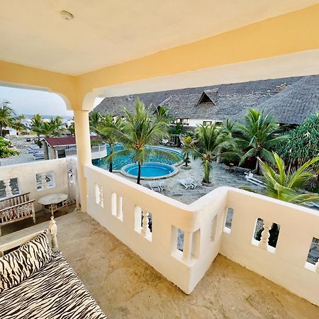 Jacaranda Beach Resort Watamu Esterno foto