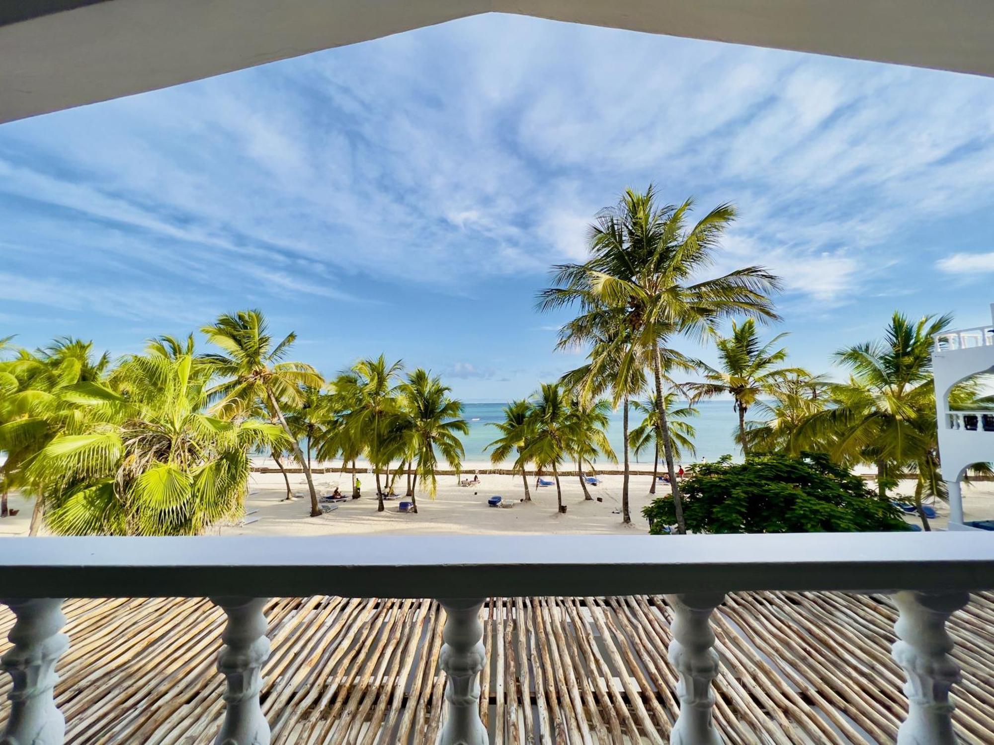 Jacaranda Beach Resort Watamu Esterno foto