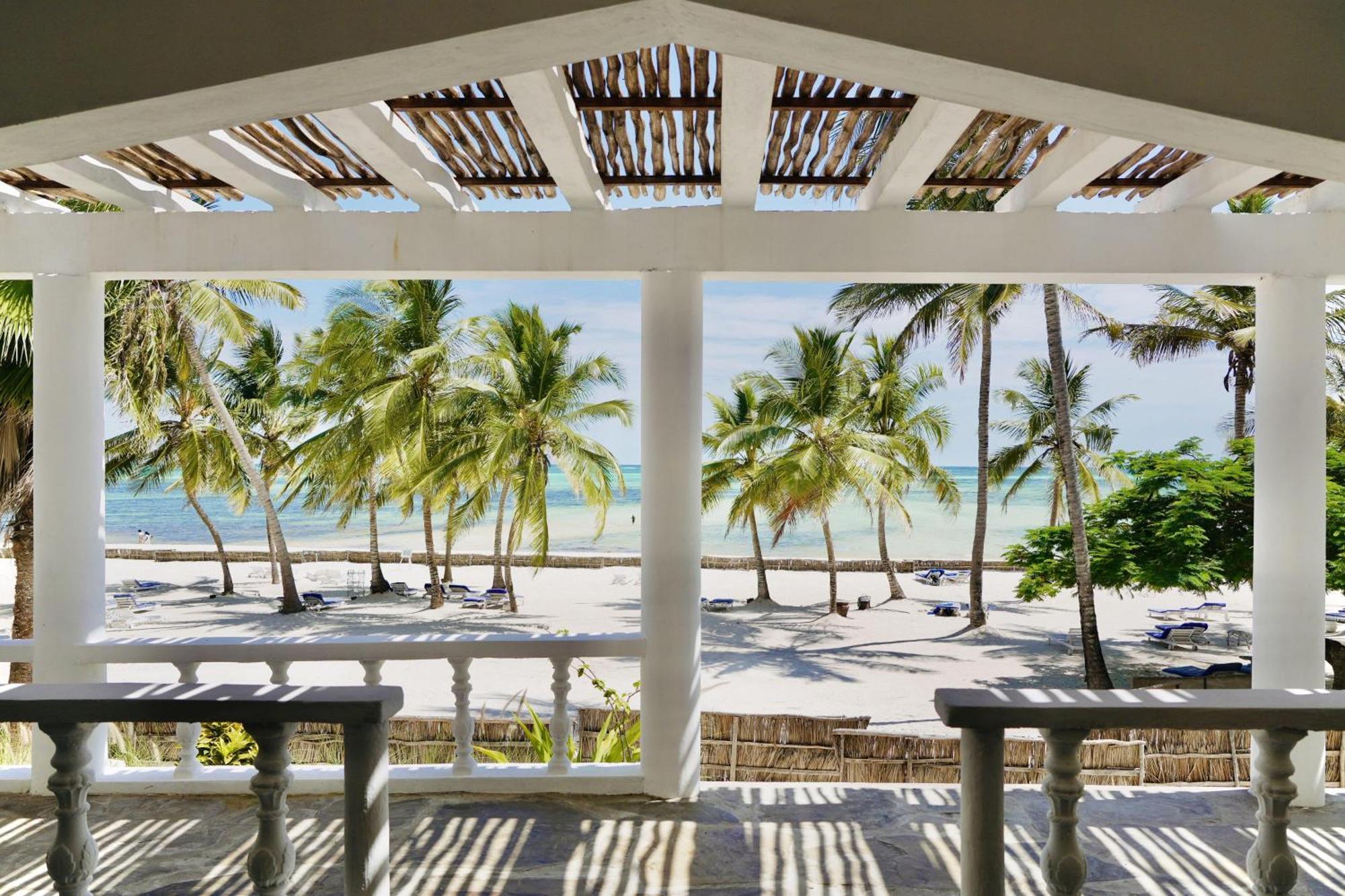 Jacaranda Beach Resort Watamu Esterno foto