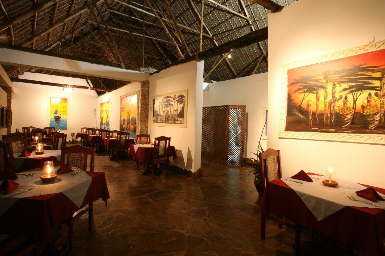 Jacaranda Beach Resort Watamu Esterno foto