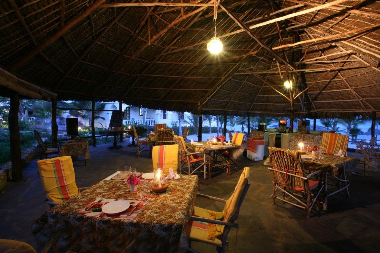 Jacaranda Beach Resort Watamu Esterno foto