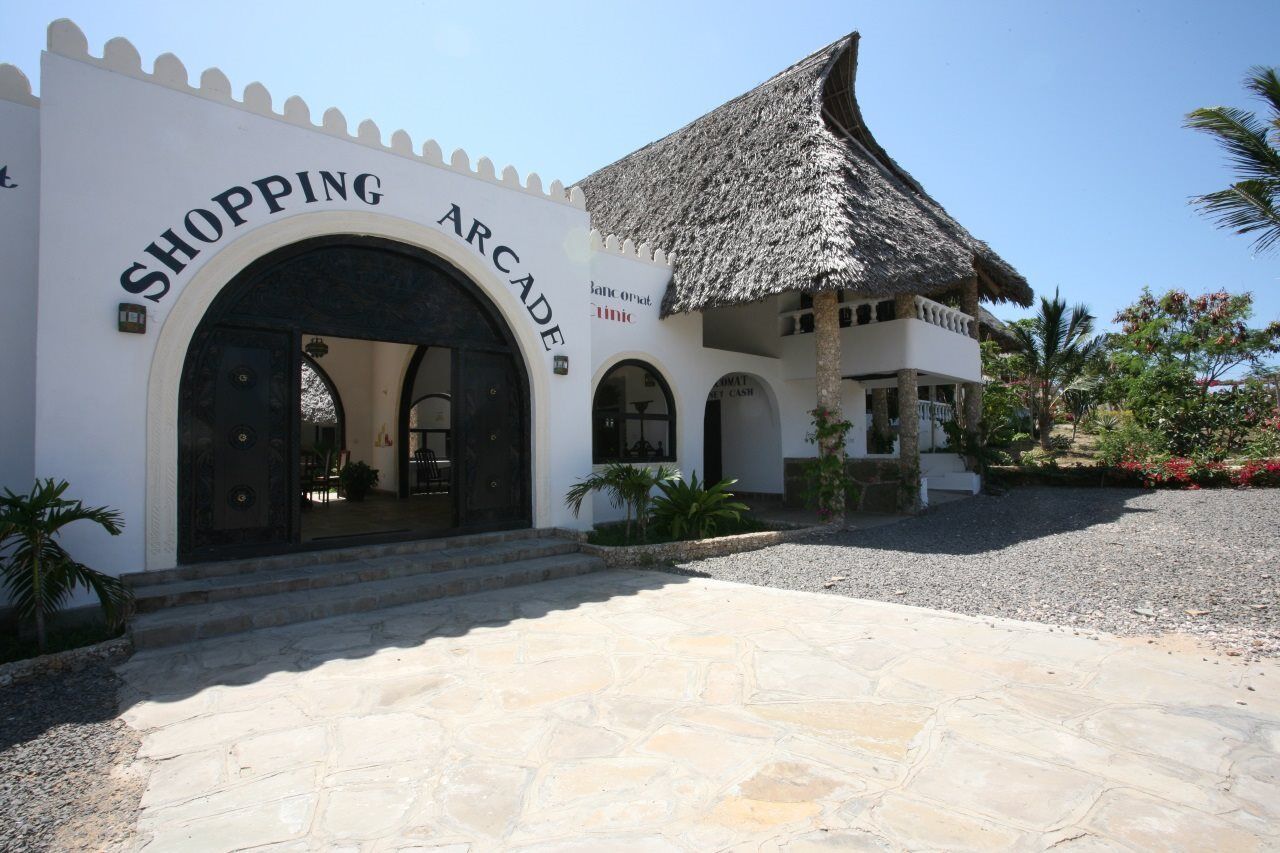 Jacaranda Beach Resort Watamu Esterno foto